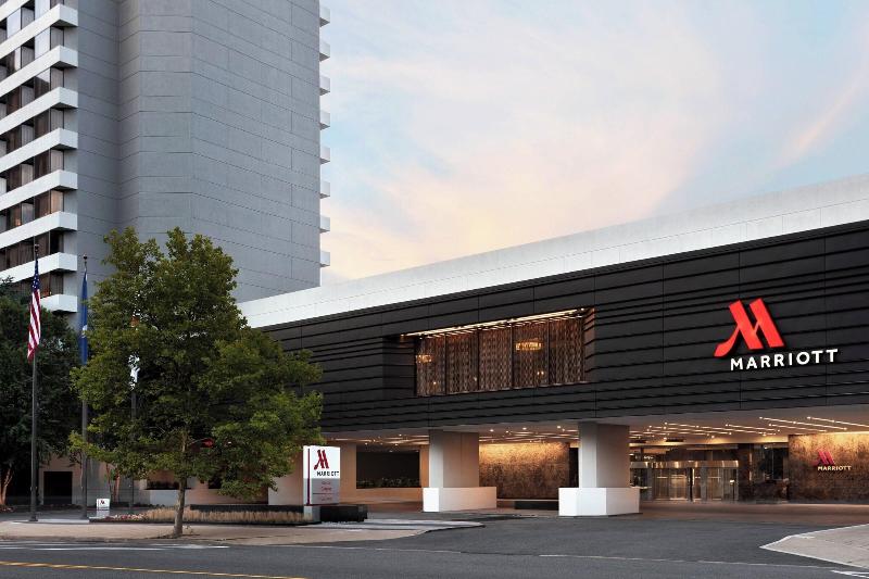 Marriott Hotel Front